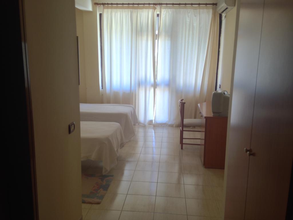 Akropoli Hotel 3*