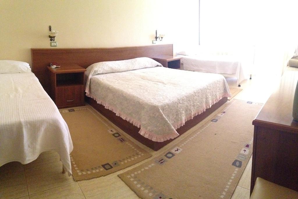 Akropoli Hotel Kryemëdhej